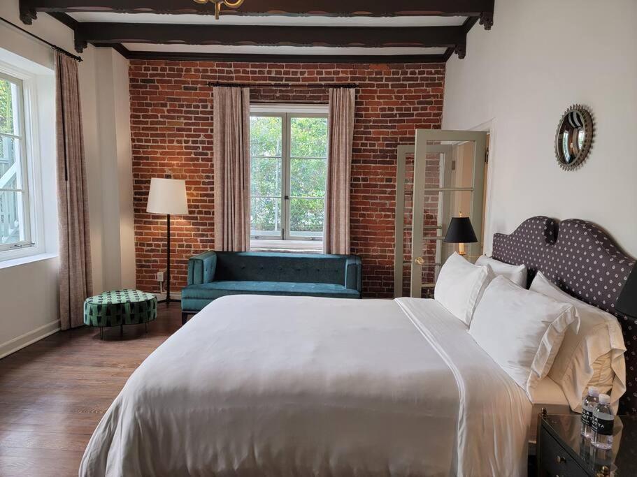 Cozy Studio With Franklin Village View - 30 Day Minimum Stay Los Angeles Buitenkant foto